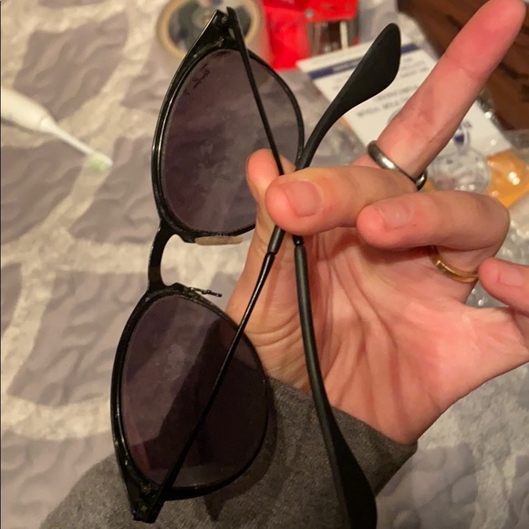 Ray Ban Sunglasses - Picture 4 of 5